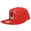 Chicago Bulls Mitchell & Ness Snapback - Red Camo