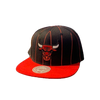 Chicago Bulls Mitchell & Ness Snapback - Pinstripe