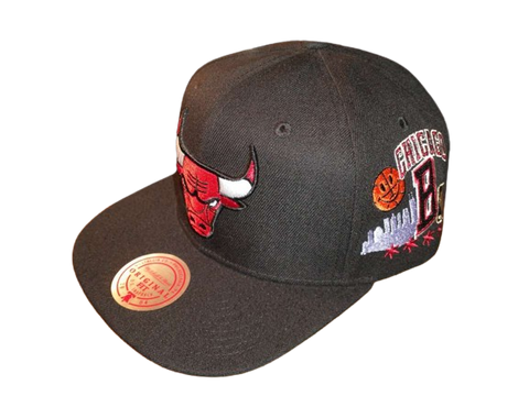 Chicago Bulls Mitchell & Ness Snapback - Graffiti Side