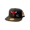 Chicago Bulls Mitchell & Ness Snapback - Jersey Side