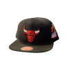 Chicago Bulls Mitchell & Ness Snapback - Graffiti Side