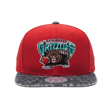 Vancouver Grizzlies Mitchell & Ness Snapback - Dark Red & Denim