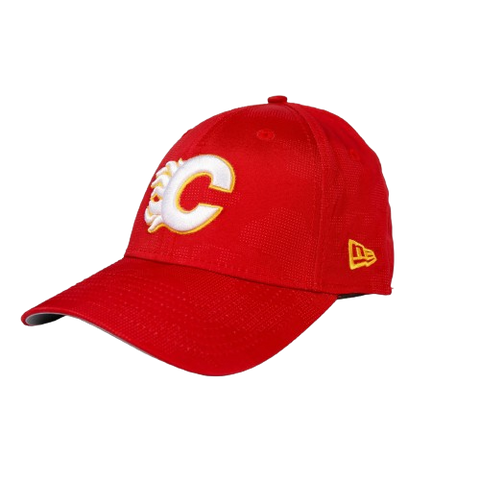 New Era Calgary Flames Tonal Camo 39THIRTY Stretch Fit Hat - Red