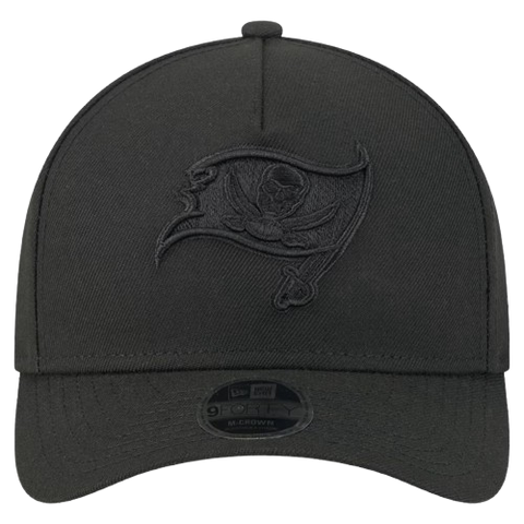 Tampa Bay Buccaneers M-Crown 9FORTY Adjustable One Size Hat - Black on Black